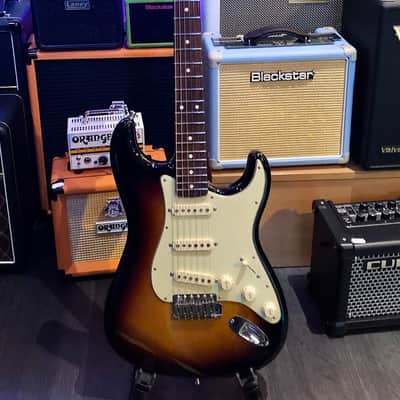 Fender stratocaster kenny wayne shepherd - 3 colour sunburst image 1