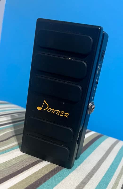 Donner Wah Cry 2017 - Black image 1
