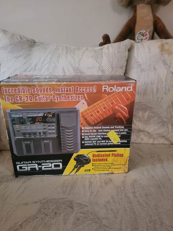 Roland GR-20 Guitar Synthesizer | Reverb