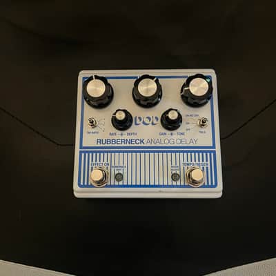 DOD Rubberneck Analog Delay 2010s - White/Blue image 1