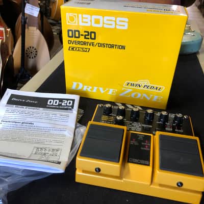 Double pédale Boss OD-20 Overdrive/Distortion Drive Zone avec boite et manuel image 1