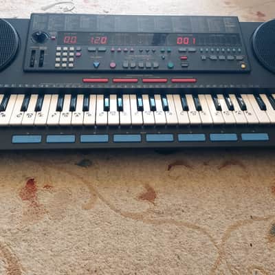 Yamaha PSS-790 1990 VGC 61key AWM FM Synth Stereo Speakers MIDI Sequencer Vector Dial