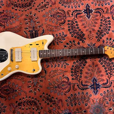 Squier J Mascis Jazzmaster with Laurel Fretboard 2018 - Present - Vintage White image 1