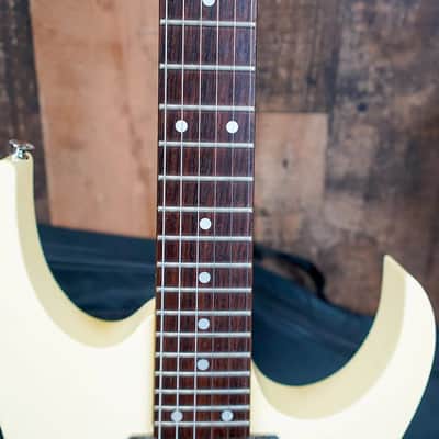 Ibanez PGM30-WH Paul Gilbert Signature with Lo TRS II Tremolo 1995 - 2002 - White image 19