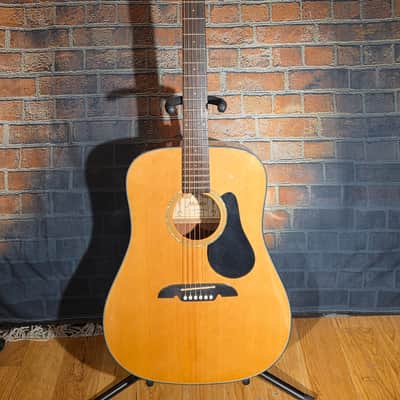 Alvarez RD8 Dreadnought Acoustic Natural w/ Matching Alvarez HSC image 2