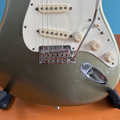 Fender US Stratocaster Standard 2012 - Jade Pearl Metallic image 3
