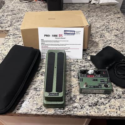 Shin's Music Pro Vibe DX Univibe With Foot Controller2019 Green Hammertone image 1