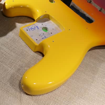 Body Tequila Sunrise Genuine 2025 Fender Player II Modified Active Jazz Bass V image 8