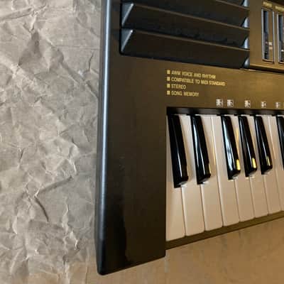 Yamaha  PortaSound PSS-595 1990  GC in box image 2