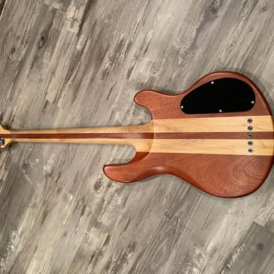 JJ Boncik  Custom 5 string 2008 Maple Mahogany image 2
