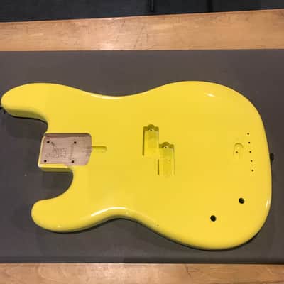 Warmoth P-Bass Body 2000s - Yellow image 1