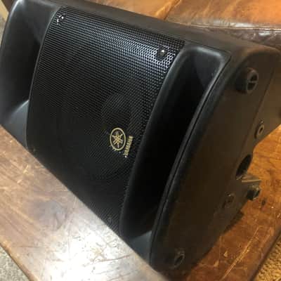 Yamaha MSR250 10" Active Loudspeaker 2010 - Present - Black image 11