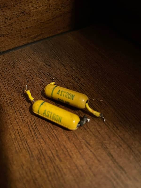 Matched Pair Vintage Astron .022 uf 400v Mustard Tone Capacitors TEST .023 #A image 1