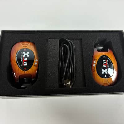 Xvive U2 Wireless Guitar System - Sunburst - Excellent Condition with Box and USB Charging Cable image 3