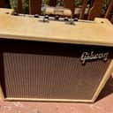 1960 Vintage Tweed Gibson Falcon, GA19-RVT. Collector Condition
