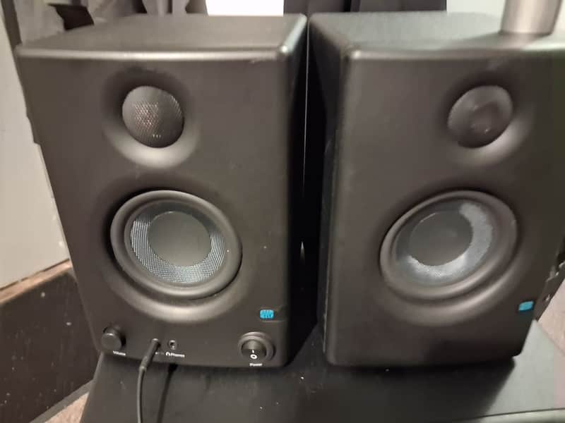 PreSonus Eris E3.5 2-Way 3.5" Active Studio Monitor (Pair) 2017 - Present - Black
