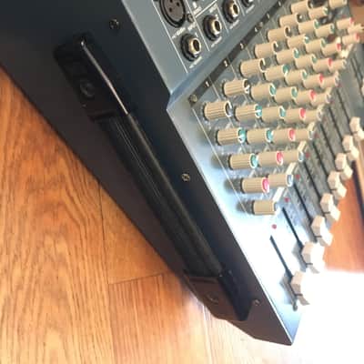 ROLAND CPM-300 10 CHANNEL 300W POWERED MIXER | Reverb