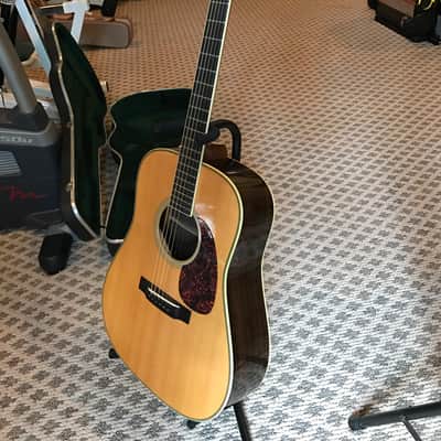 martin HD28V 2001 Gloss Natural image 12