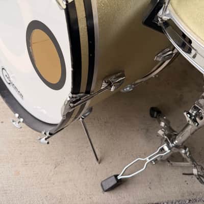 Ludwig Super Classic 1966 - Aged Silver Sparkle image 4