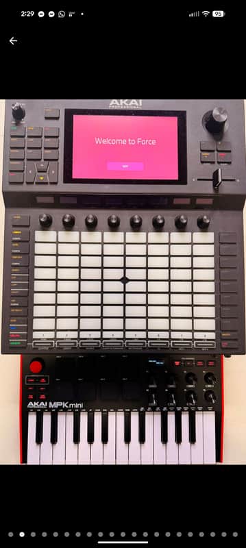 Akai Force 1tb SSD w/ALL Akai/NI expansion packs, Akai mpkIII mini midi controller image 1