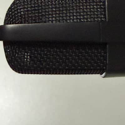 Vintage Sennheiser MD 421-U Cardioid Dynamic Microphone with original mic clip image 6