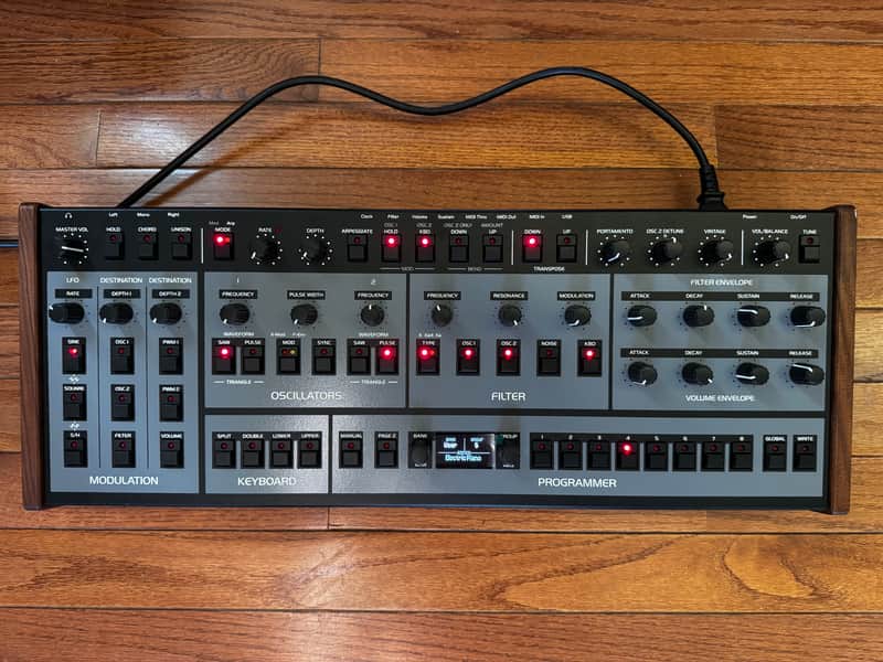 Oberheim OB-X8 Desktop 8-Voice Synthesizer 2022 - Present - Black with Wood Sides image 1