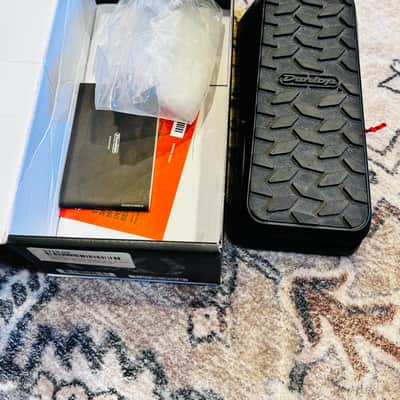 Dunlop DVP5 Volume (X) 8 Pedal 2021 - Present - Black image 2