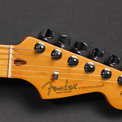 Fender Stratocaster American Pro II HSS MN Mystic Surf Green image 11