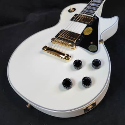 Gibson Vintage 2001 Les Paul Custom, Alpine White, Gold Hardware, w/HSC, Just Unboxed image 8