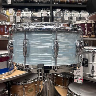 Gretsch USA Custom 6.5 x 14" Snare Drum, 10 Lugs (Vintage Oyster White) image 3