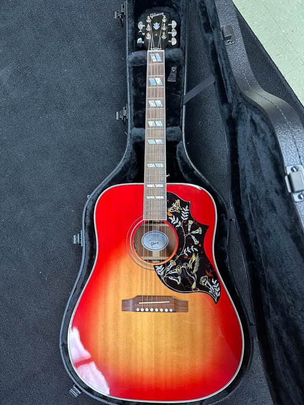 Gibson Hummingbird Standard 2024 - Present Vintage Cherry Sunburst