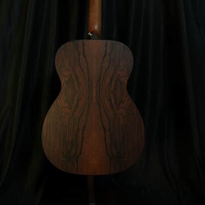 Martin 00-X2E Cocobolo 2025 - Natural image 8