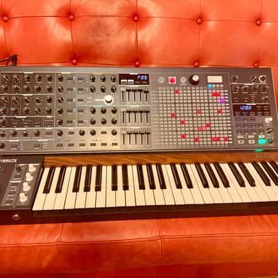 Arturia MatrixBrute 49-Key Synthesizer 2017 - Present - Black