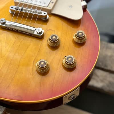 2004 Gibson Custom Shop Historic 1958 Les Paul Standard Reissue R8 Washed Cherry Burst w/Case image 5