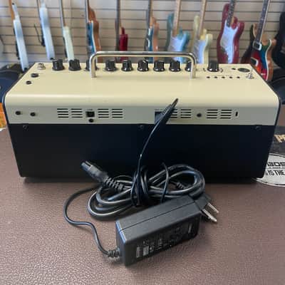 Yamaha THR10 10-Watt 2x3" Stereo Digital Modeling Guitar Combo W/POWER SUPPLY image 2