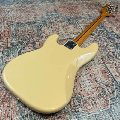 Fender Vintera II '50s Precision Bass with Maple Fretboard Desert Sand image 7