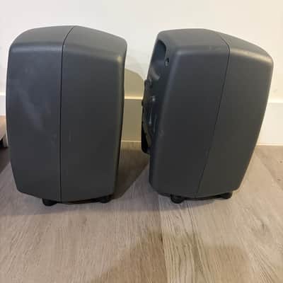 Genelec 8040B 6.5" Powered Nearfield Studio Monitor (Pair) 2013 - 2021 - Gray image 2