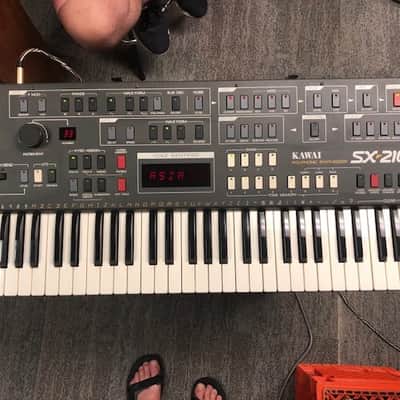 Kawai SX-210 Synthesizer with Original Case 1983 STUNNINGLY BEAUTIFUL!