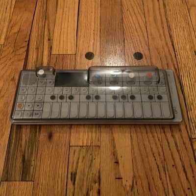 Teenage  Engineering OP-1 Keyboard Synthesizer 2020 white image 8
