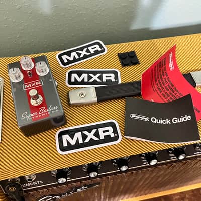MXR M249 Super Badass Dynamic O.D. 2022 - Present - Silver / Red