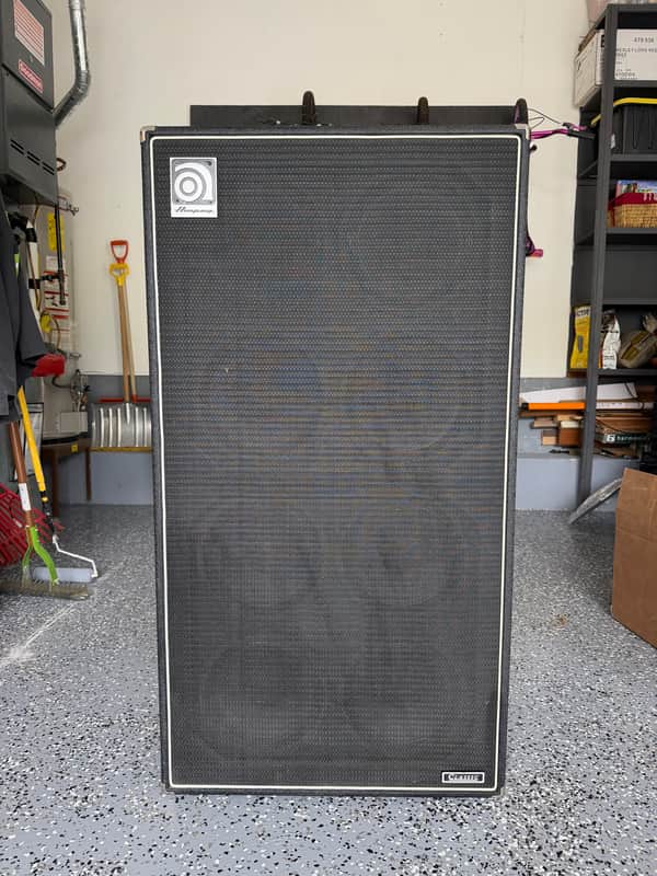 Ampeg SVT-810E Classic Series 800-Watt 8x10" Bass Speaker Cabinet