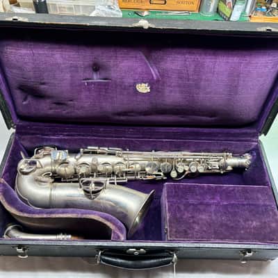 C.G. Conn Chu-Berry Alto Saxophone 1928 - Silver image 10