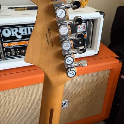 Fender Player Plus Meteora HH 2022 - Present - Silverburst image 4