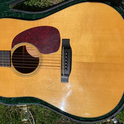 Martin Vintage Series D-18V 1996 - 2011 - Natural image 2