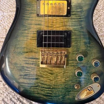 Custom PRS-style Strat 2000’s-2010’s - Glossy image 2