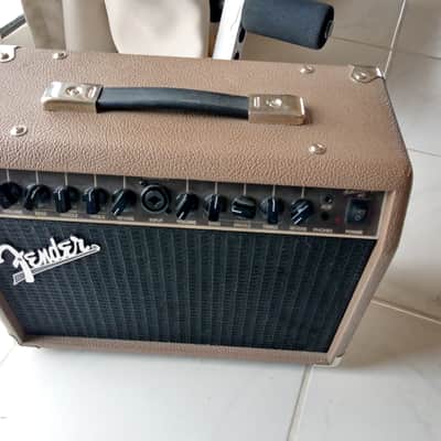 Fender Acoustasonic 40 2-Channel 40-Watt 2x6.5" Acoustic Guitar Amp image 2