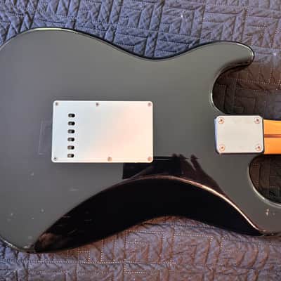 Squier MIJ ST-357 (1957 Style Reissue) Stratocaster with Maple Fretboard 1984 - 1988 - All Original - Black image 4