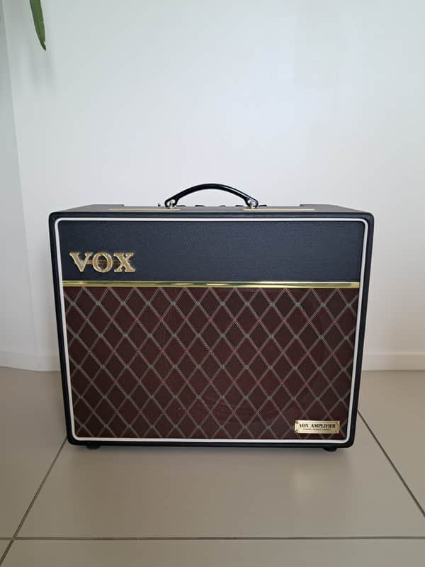 Vox AC10HWR1 Hand-Wired 10-Watt 1x12" Guitar Combo 2025 - Present - Black image 1