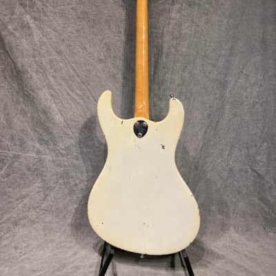 Mosrite Ventures Bass 1966-67 - White image 11