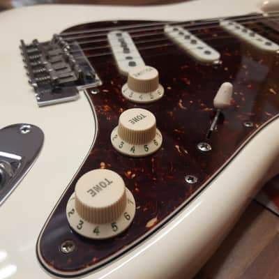 Fender Stratocaster Special Edition 2009 - Olympic White Plus upgrades image 8